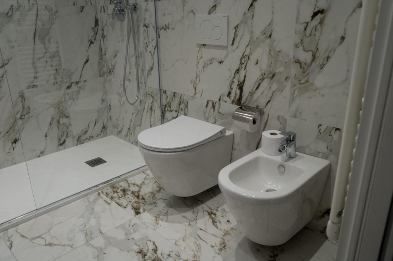 Domus Residence - Catullo - Bari Bagian luar foto
