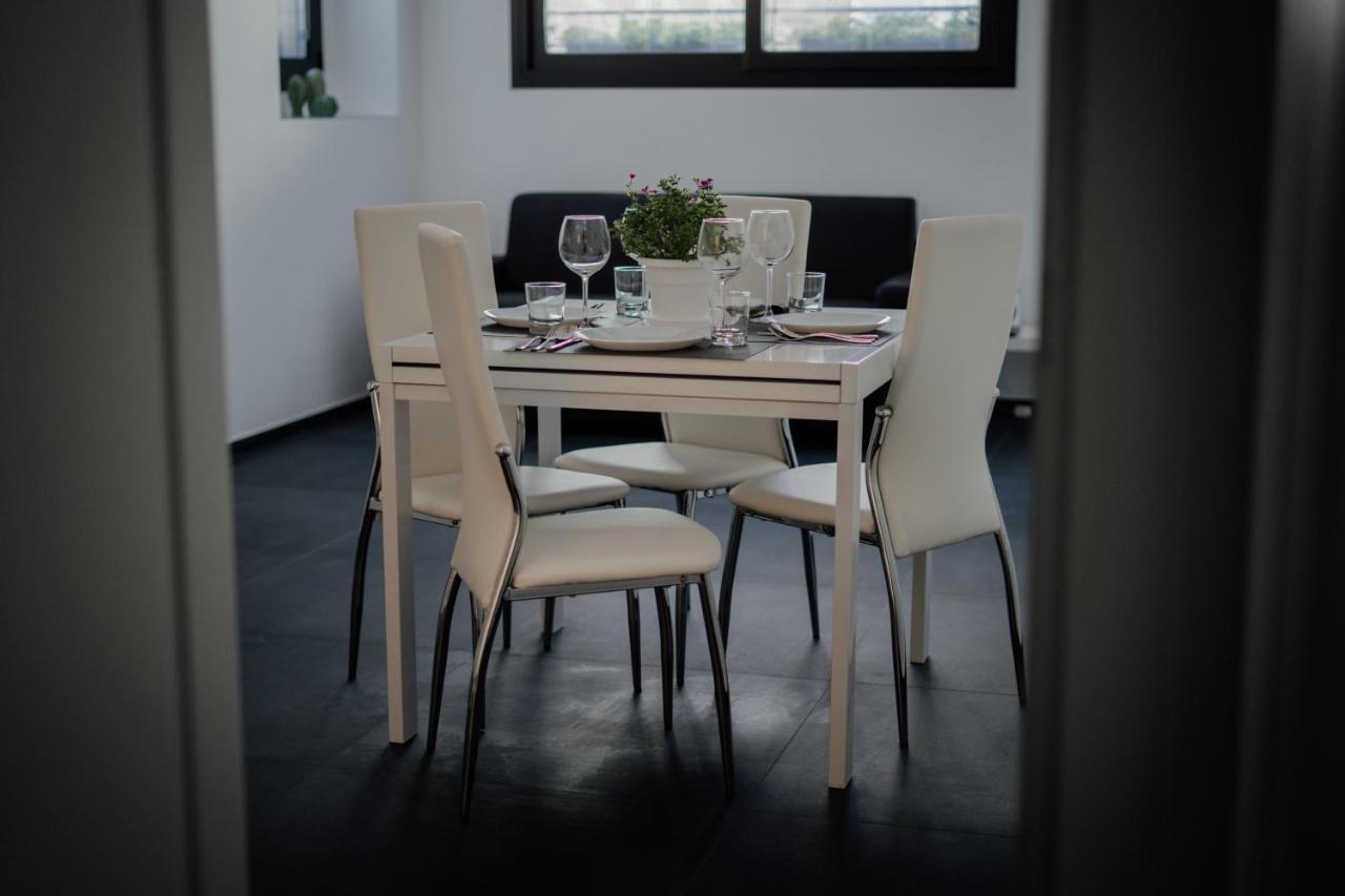 Domus Residence - Catullo - Bari Bagian luar foto
